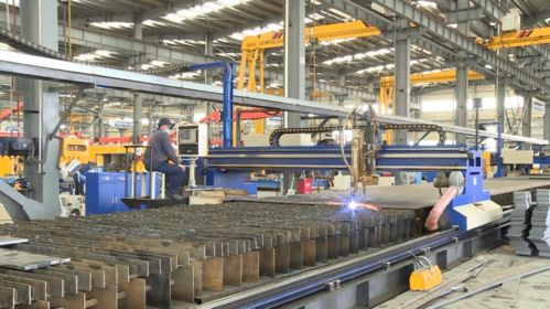 盤州企業(yè)以煤炭產(chǎn)業(yè)為基，產(chǎn)品輻射西南走向全國